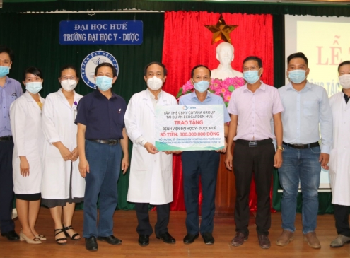 Tiếp nhận 730 triệu đồng hỗ trợ công tác phòng, chống dịch