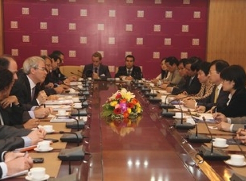 Bộ trưởng Bộ Xây dựng Trịnh Đình Dũng tiếp đoàn doanh nghiệp Pháp